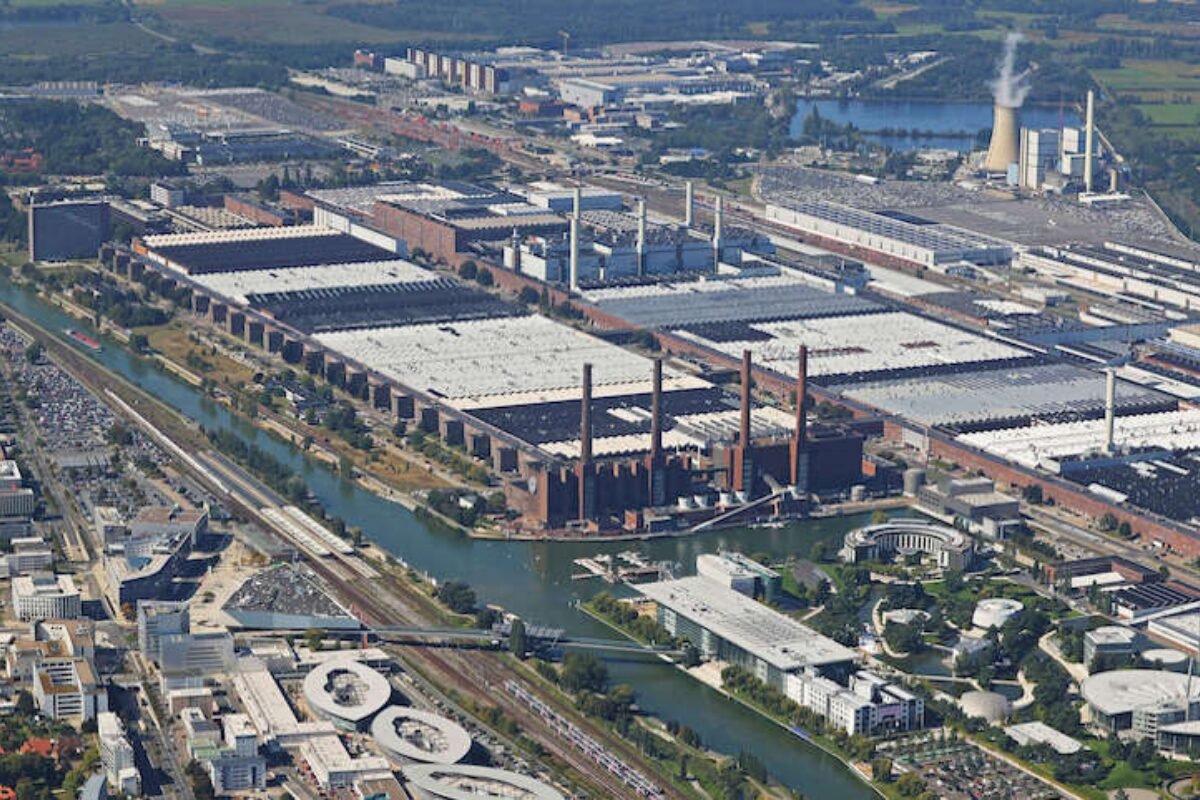 先别急着冲单……Carboncore.io把ESG 碳排放管理摊开给你看，这种“明牌感”有点狠，也有点安心